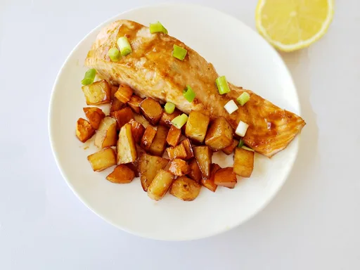 Salmon con sirope de datil y soja