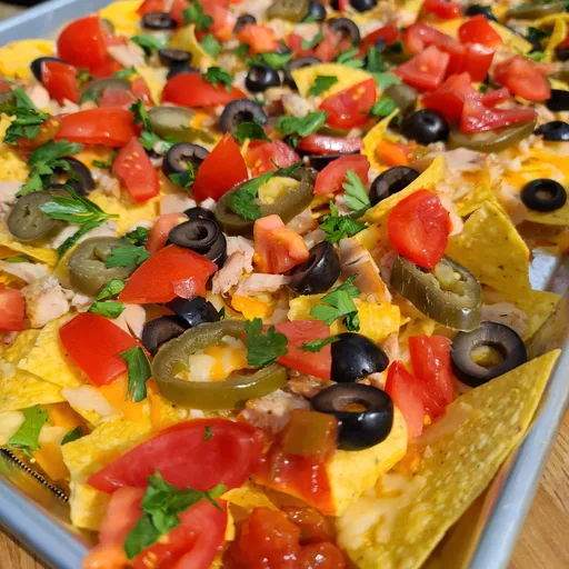 Nachos de Pollo Ahumado