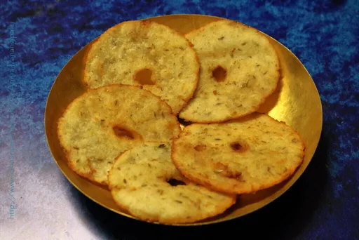 Andhra Kobbari Garelu | Rice Flour & Coconut Vada | Tengai Vada