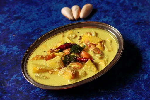 Chakka Kuru Manga Curry | Jackfruit Seed and Mango Curry