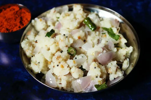 Onion Upma | Savoury Semolina with Onions