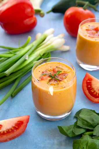 Receta de gazpacho vegano simple y natural