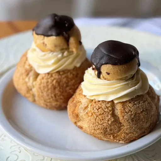 Religieuse au chocolat