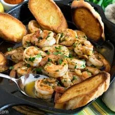 Gambas al ajillo al estilo español