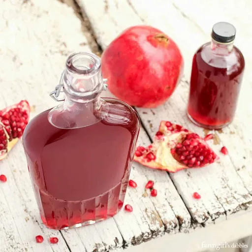 Receta de jarabe de granada (shrub)