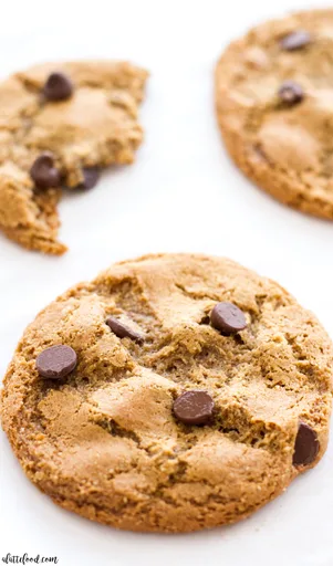 Gluten-Free Peanut Butter Chocolate Chip Cookies