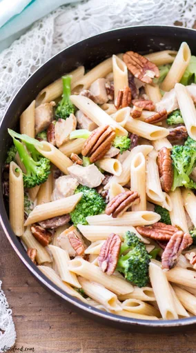 Pecan, Chicken and Broccoli Pasta