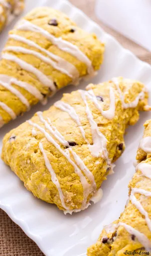 Pumpkin Chocolate Chip Scones