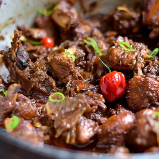 Pollo Guisado
