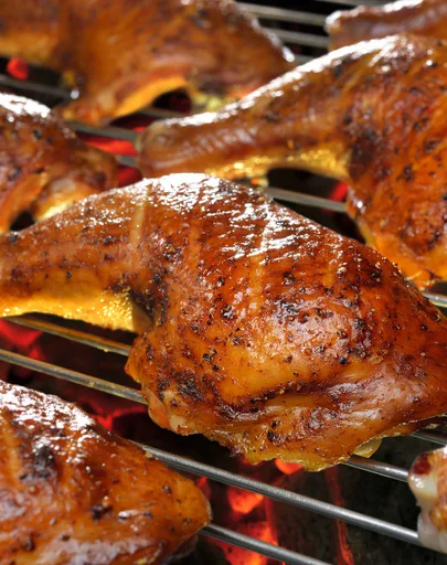 Muslos de pollo a la parrilla al estilo asiático