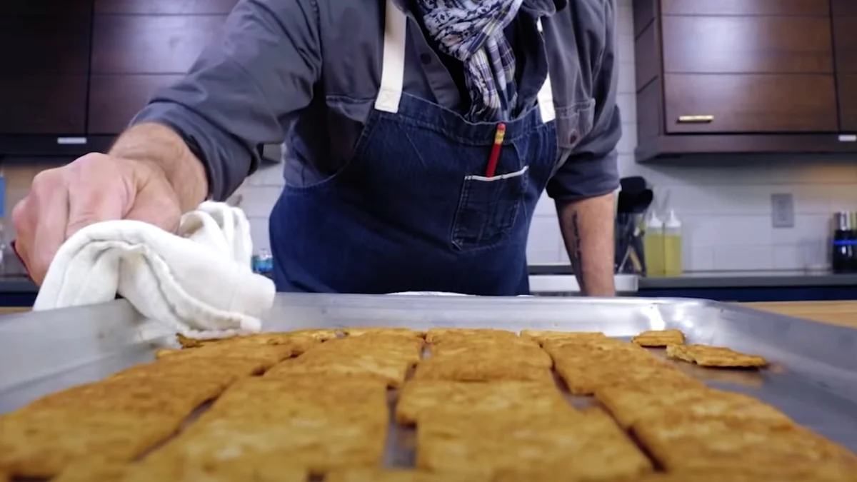 Spicy Saltine Crackers