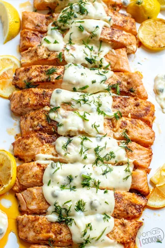 Salmón al Horno en Salsa Alfredo