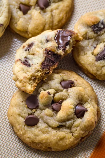 Chewy Chocolate Chip Cookies