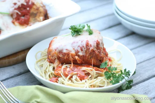 Pechuga de pollo a la parmesana rellena y cremosa