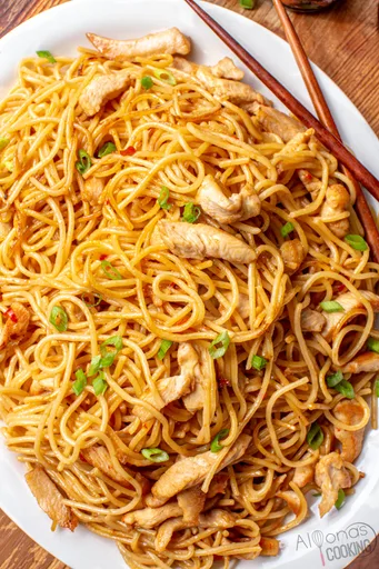 Chow Mein rápido (fideos asiáticos)