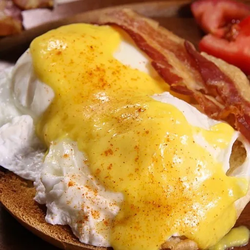 Easy Hollandaise Sauce (Microwave Recipe)