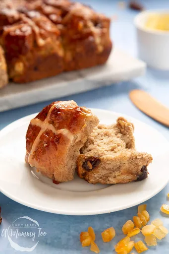 Vegan Hot Cross Buns Recipe