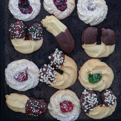 Italian Whipped Pastry Cookies