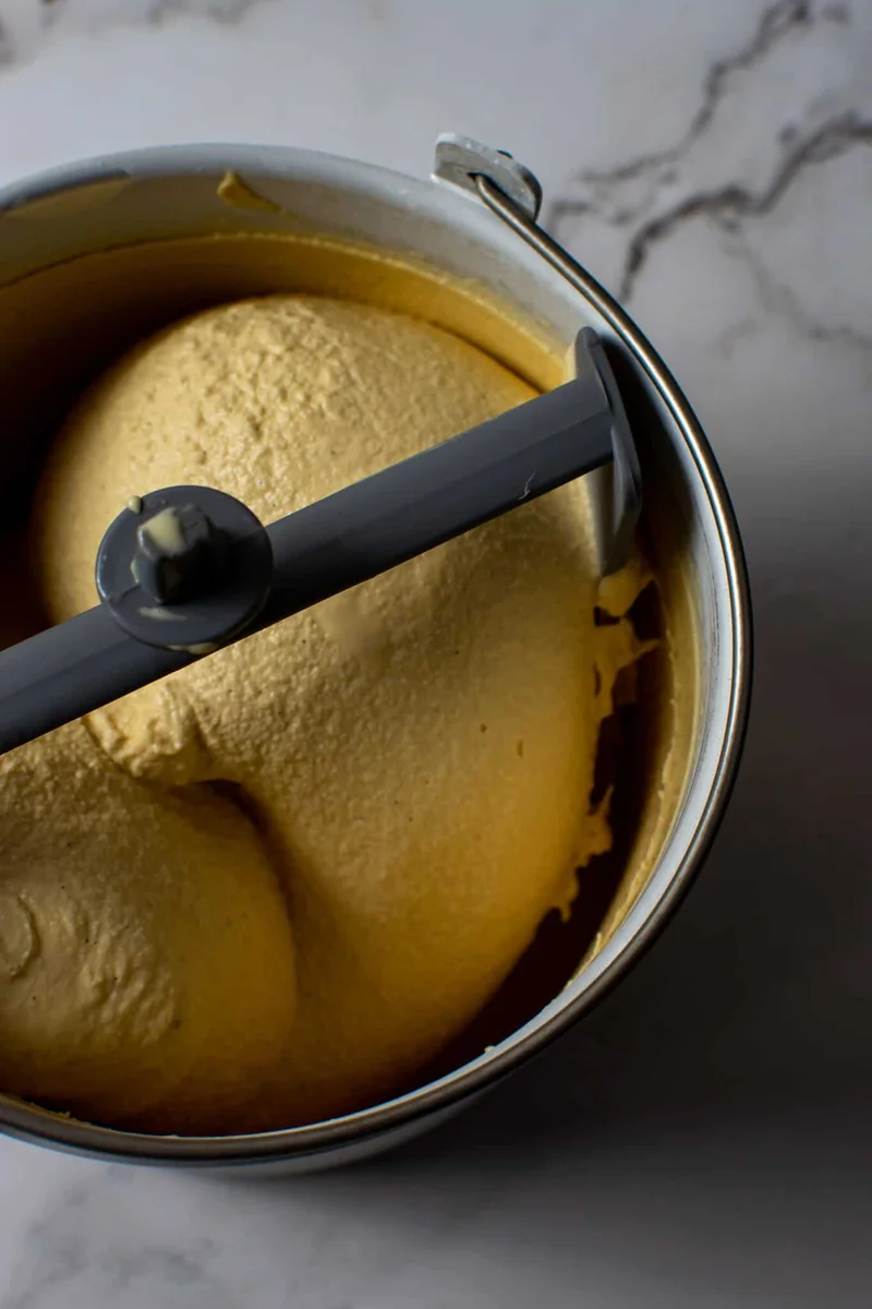 Caramelised White Chocolate Ice-Cream