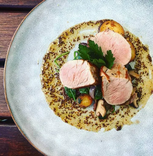 Pork tenderloin, shiitake, spinach, honey mustard sauce