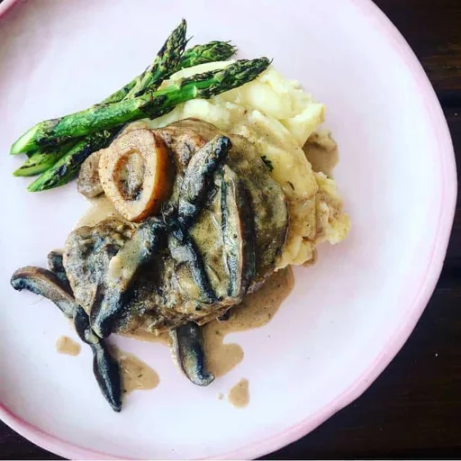 Ossobucco, porcini mushrooms & marsala sauce