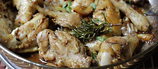Alitas de pollo al ajillo