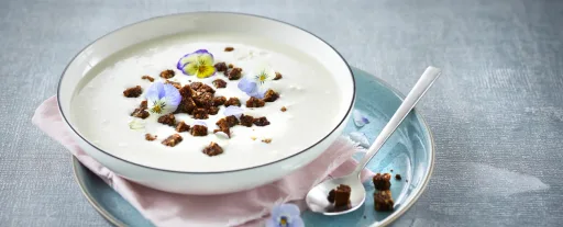Koldskål med kanelcroutoner