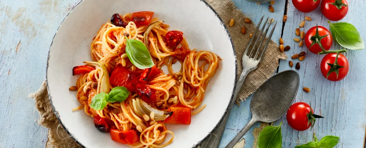 Pasta with roasted tomatoes