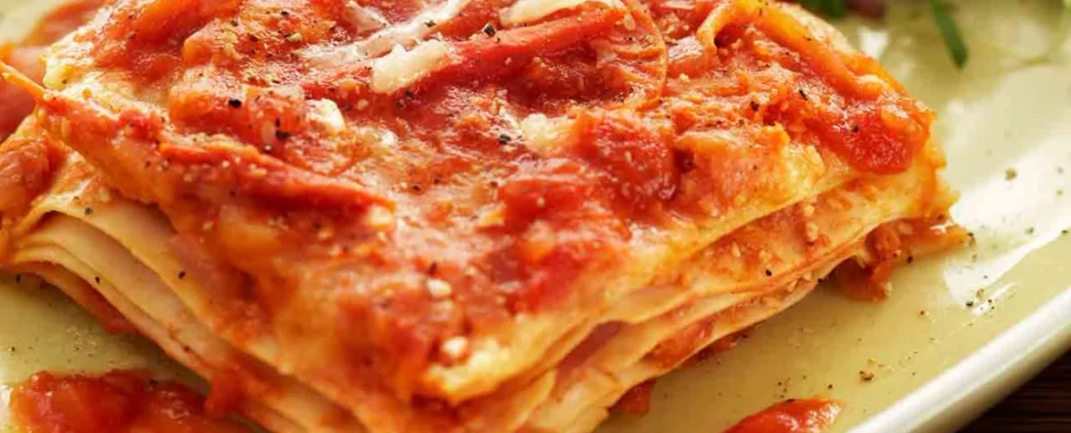 Lasagne with carrot and cottage cheese