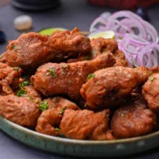 Chicken Pakora Recipe | চিকেন পকোড়া সব থেকে সহজ পদ্ধতিতে বানিয়ে নিন