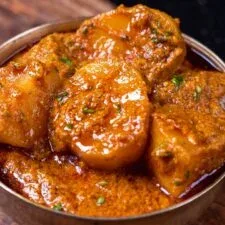 Curry de Patatas Bengalí