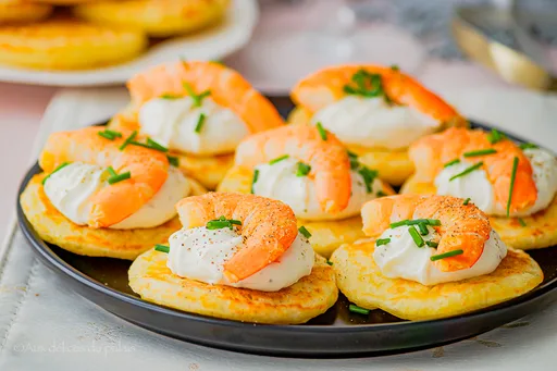 Blinis apéritif aux crevettes et fromage frais