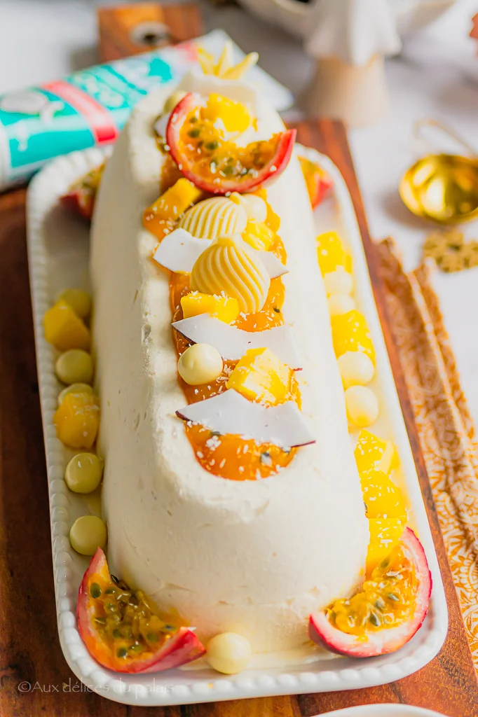 Bûche glacée exotique (mangue, coco et passion)