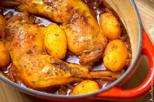 Muslos de pollo con patatas al horno