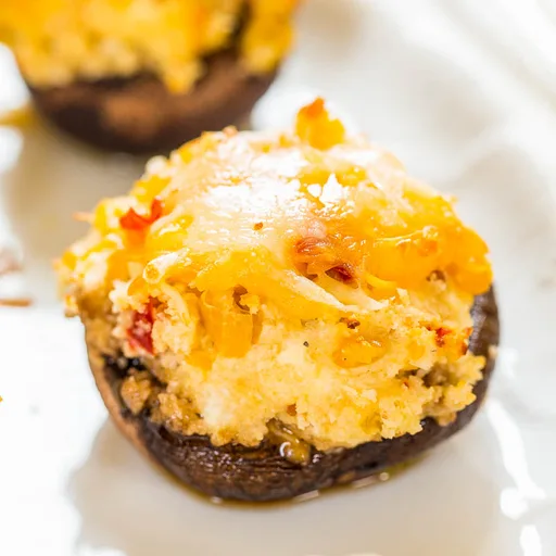Hongos Portobello Rellenos de Tres Quesos y Maíz