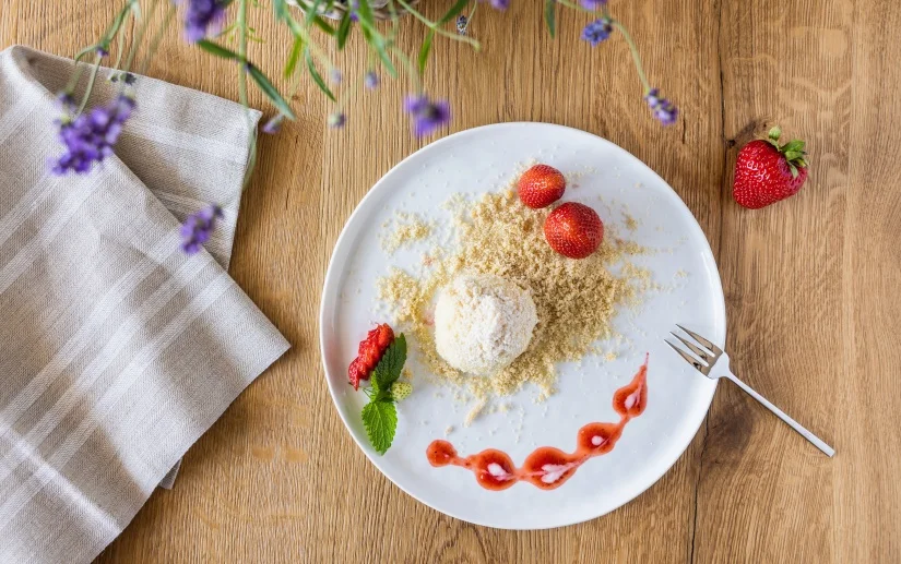 Strawberry dumplings