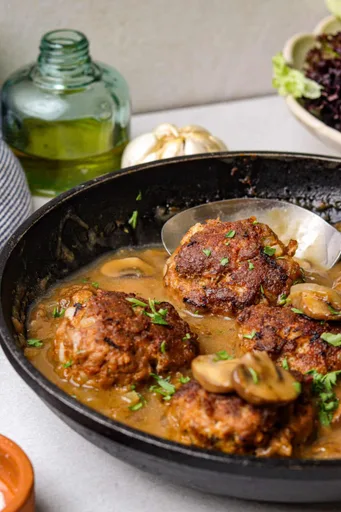 Chopped Steak (with Gravy)