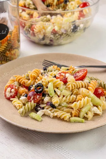 Ensalada de pasta con aderezo italiano