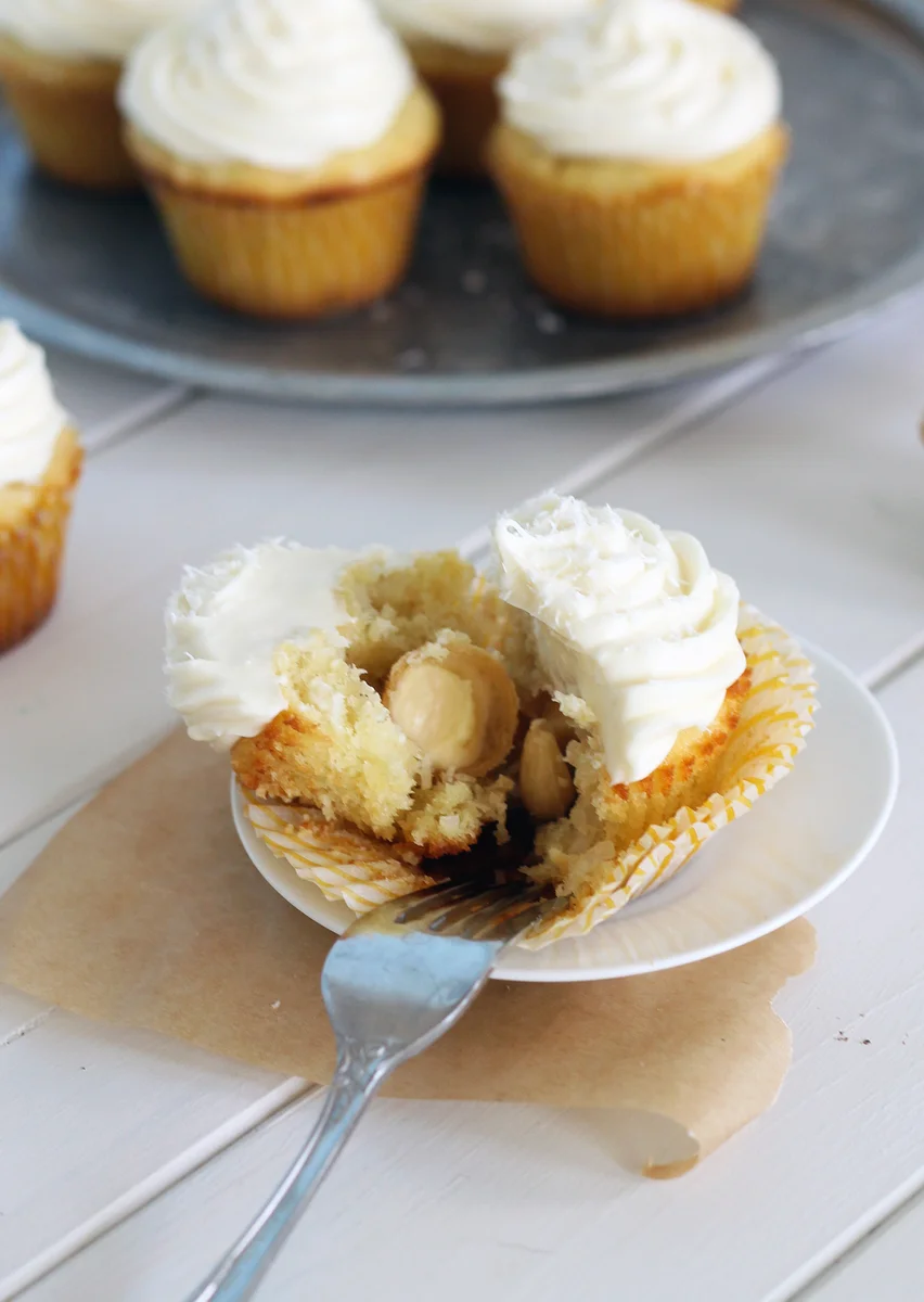 Coconut Cupcakes with White Chocolate Cream Cheese Frosting