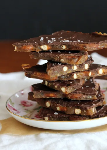 Dark Chocolate Pretzel Toffee