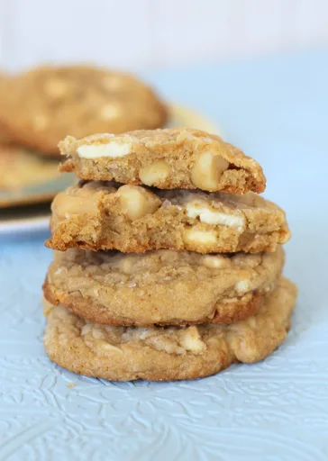White Chocolate Macadamia Nut Cookies