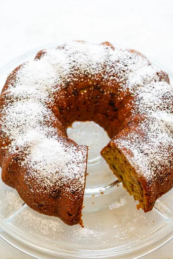 Six-Banana Banana Chocolate Chip Cake