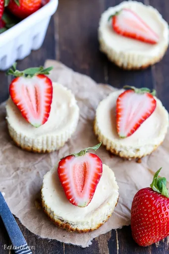 Minicheesecakes de Yogur Griego con Base de Granola