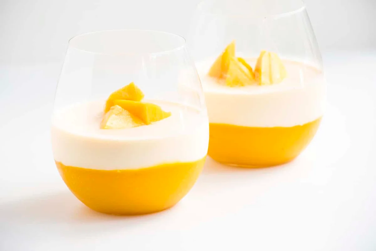 Refreshing Mango Panna cotta