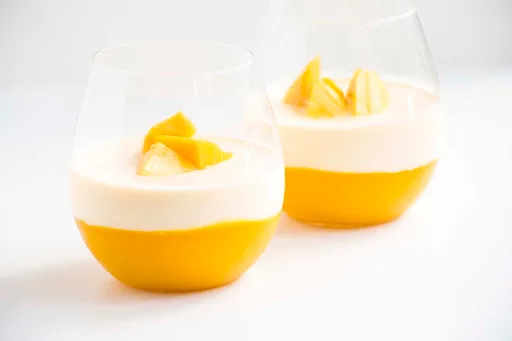 Panna cotta de mango refrescante