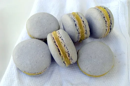Lavender Macarons with Lemon Curd