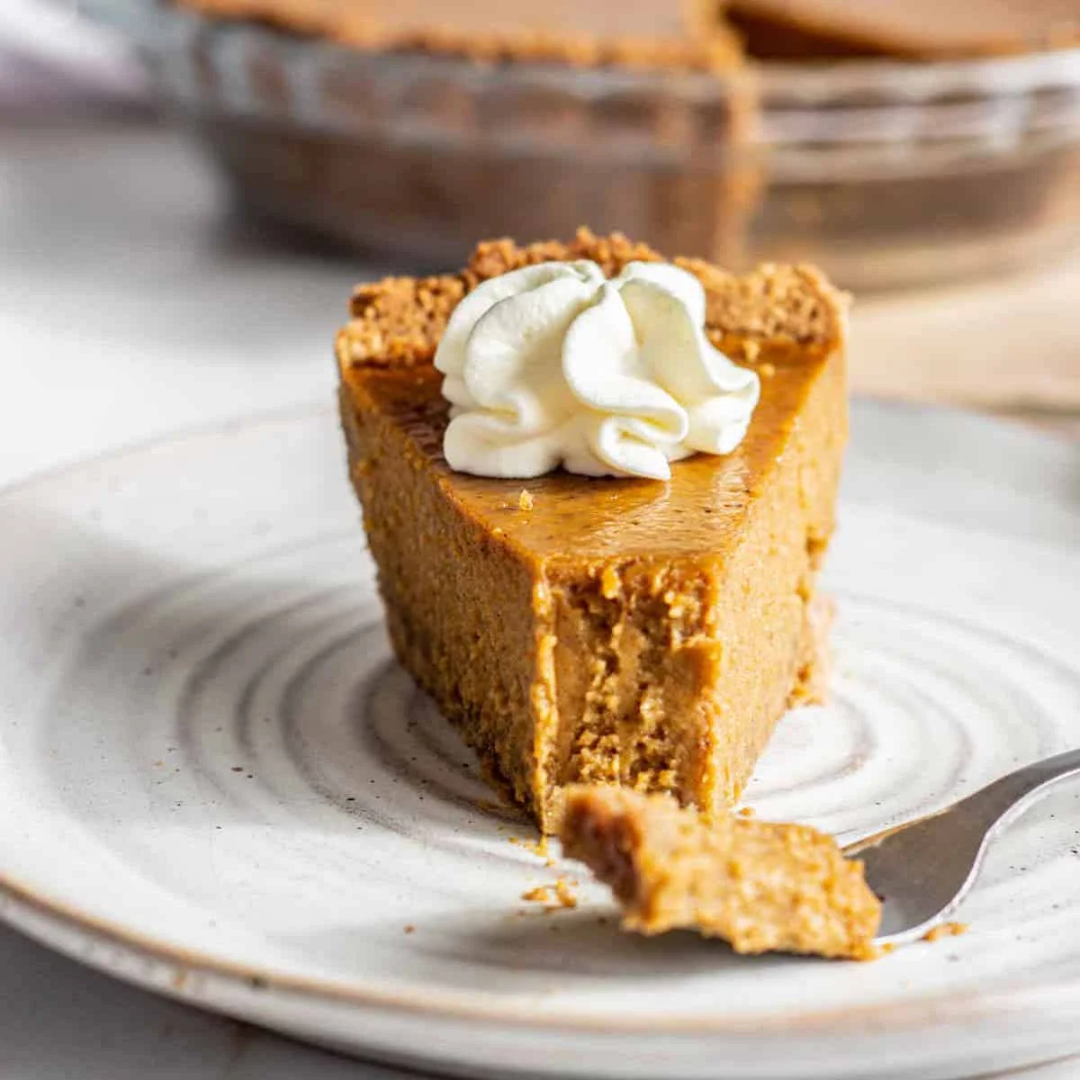 Pumpkin Pie with Graham Cracker Crust