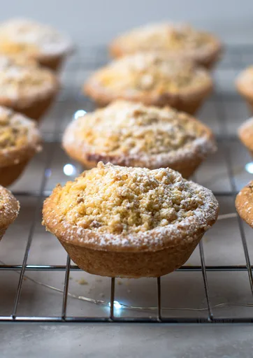 Crumble Top Mince Pies