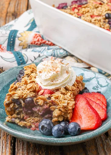 Summer Berries Baked Oatmeal