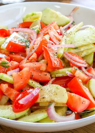 Ensalada de pepino y tomate